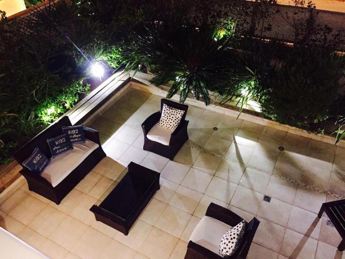 Regency Residence With Pool - Next The Beach Herzliya Bagian luar foto